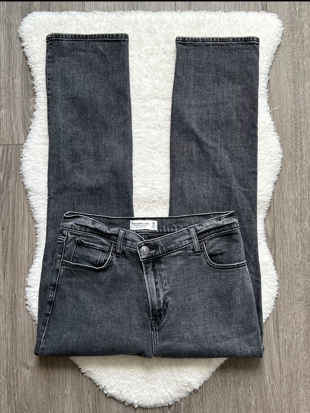 Abercrombie & Fitch Black 90’s Slim Straight Ultra High Rise Jeans